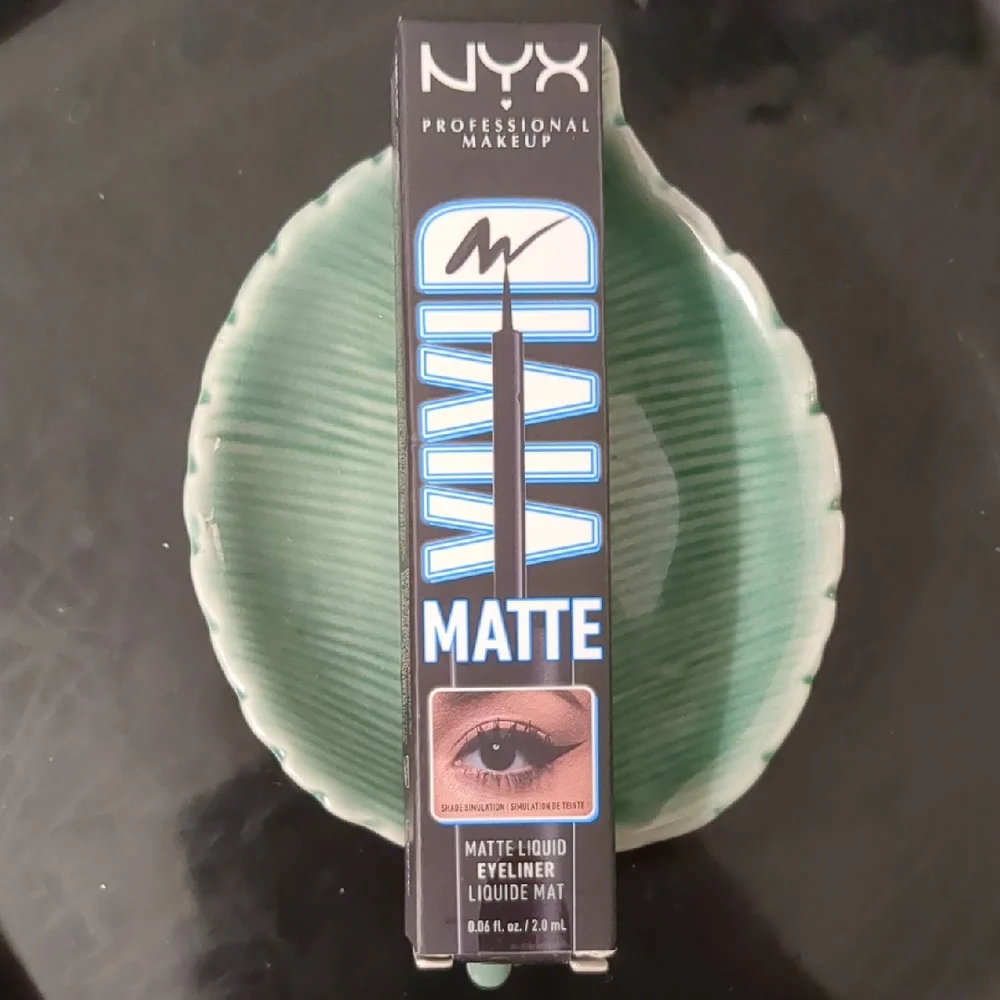 Liquid Eyeliner